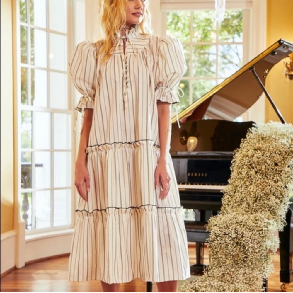 NWOT Sold Out Hunter Bell Holloway Dress Size XS